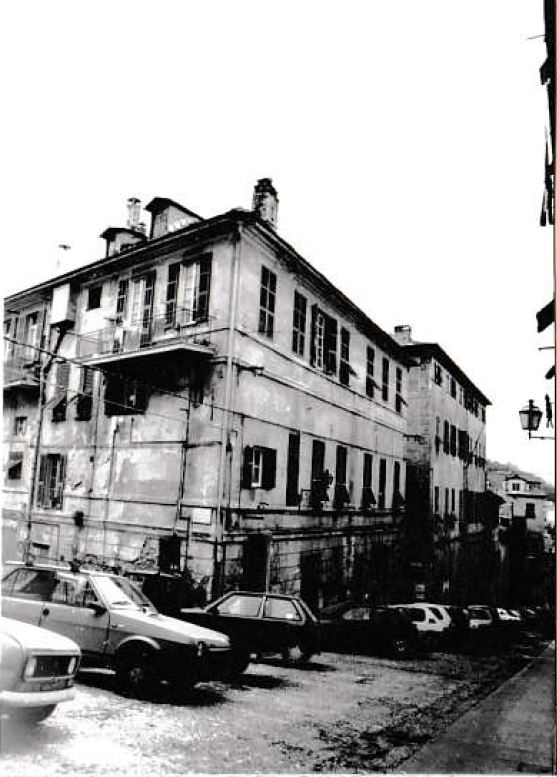 Palazzo Fontana già dei PP. Cappuccini (palazzo, appartamenti) - Imperia (IM)  (XVII, Inizio)