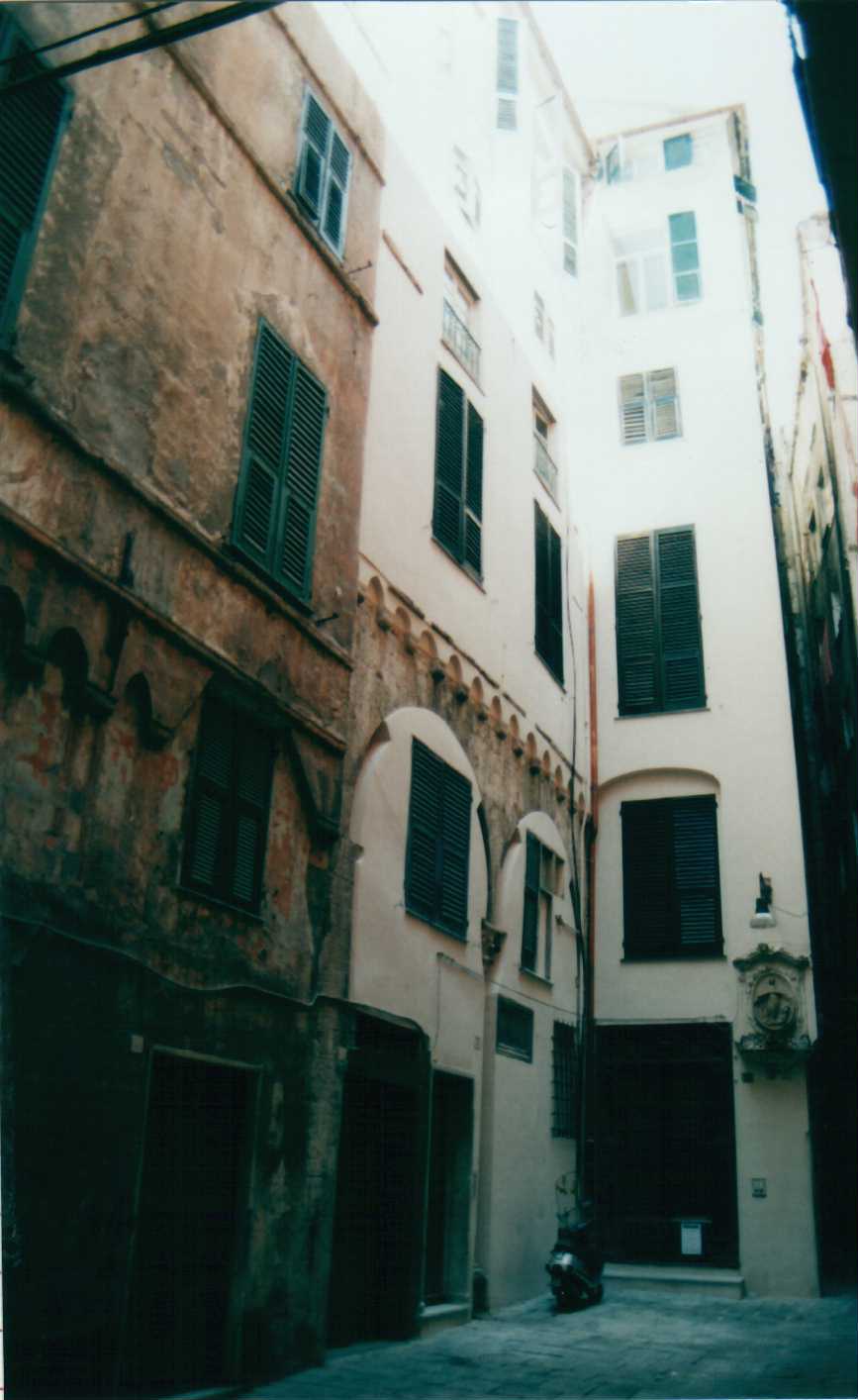 Palazzo già degli Stangoni (o Stanconi) (palazzo, nobiliare) - Genova (GE)  (XV, Fine)