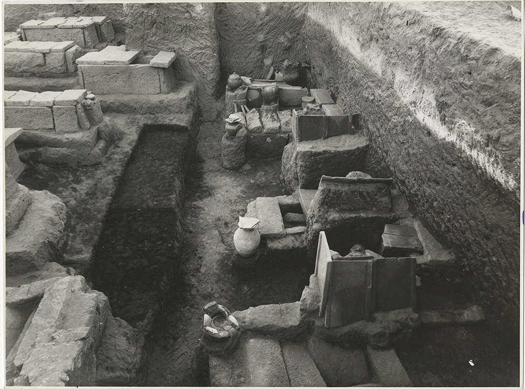 Archeologia classica - Siti archeologici - Reperti archeologici (positivo, insieme) di Anonimo siciliano (XX)