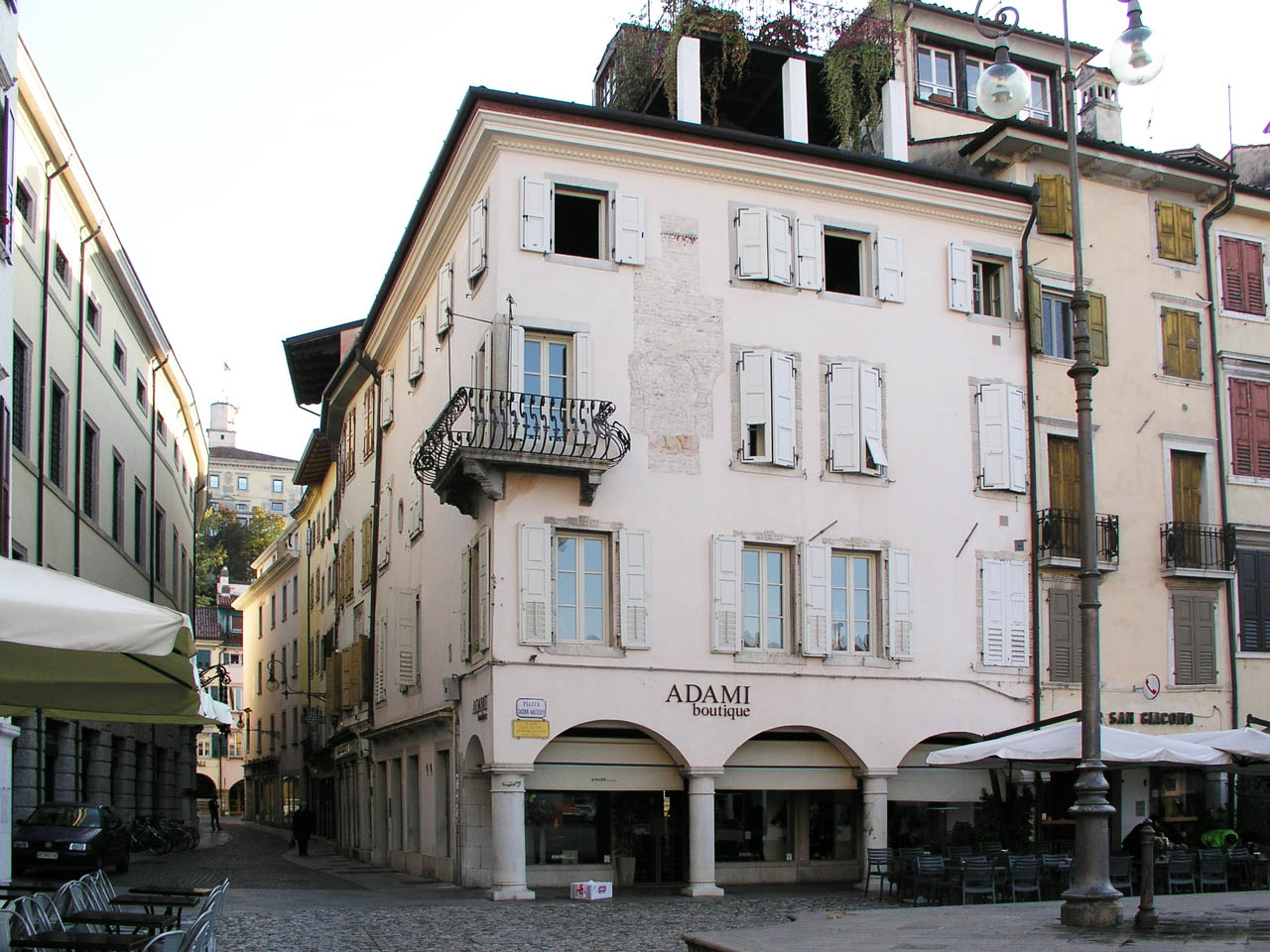 Casa Rubazzer in Piazza Matteotti (casa, in linea) - Udine (UD) 