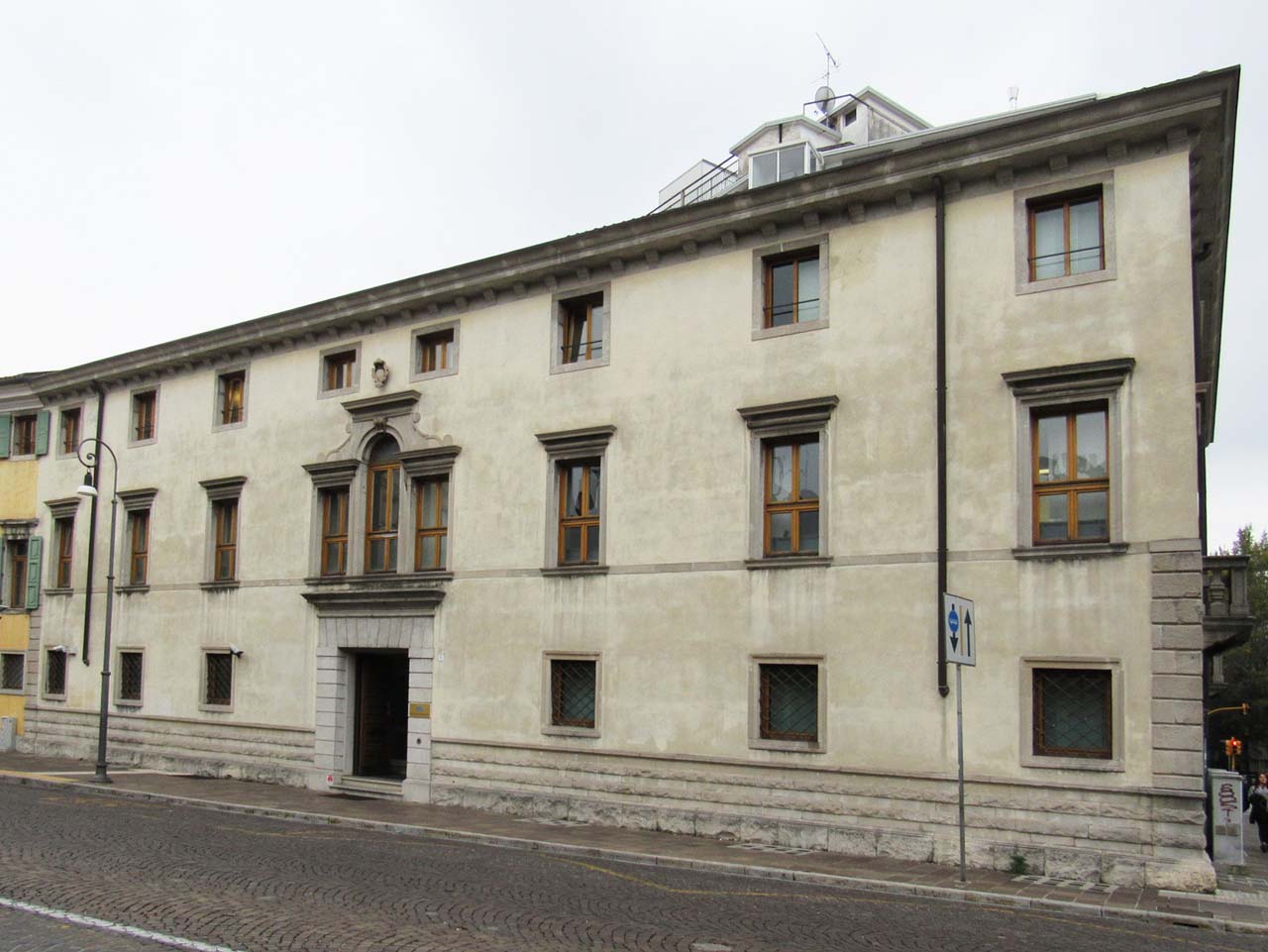 Casa de Rubeis, Perusini, Chiesa (palazzo, privato) - Udine (UD) 