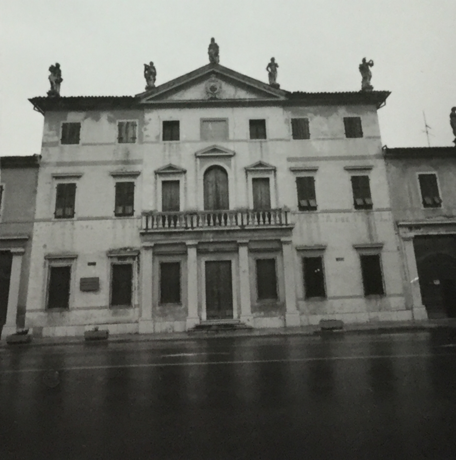 Palazzo Menegozzi, Brazzoduro (palazzo, signorile) - Aviano (PN) 