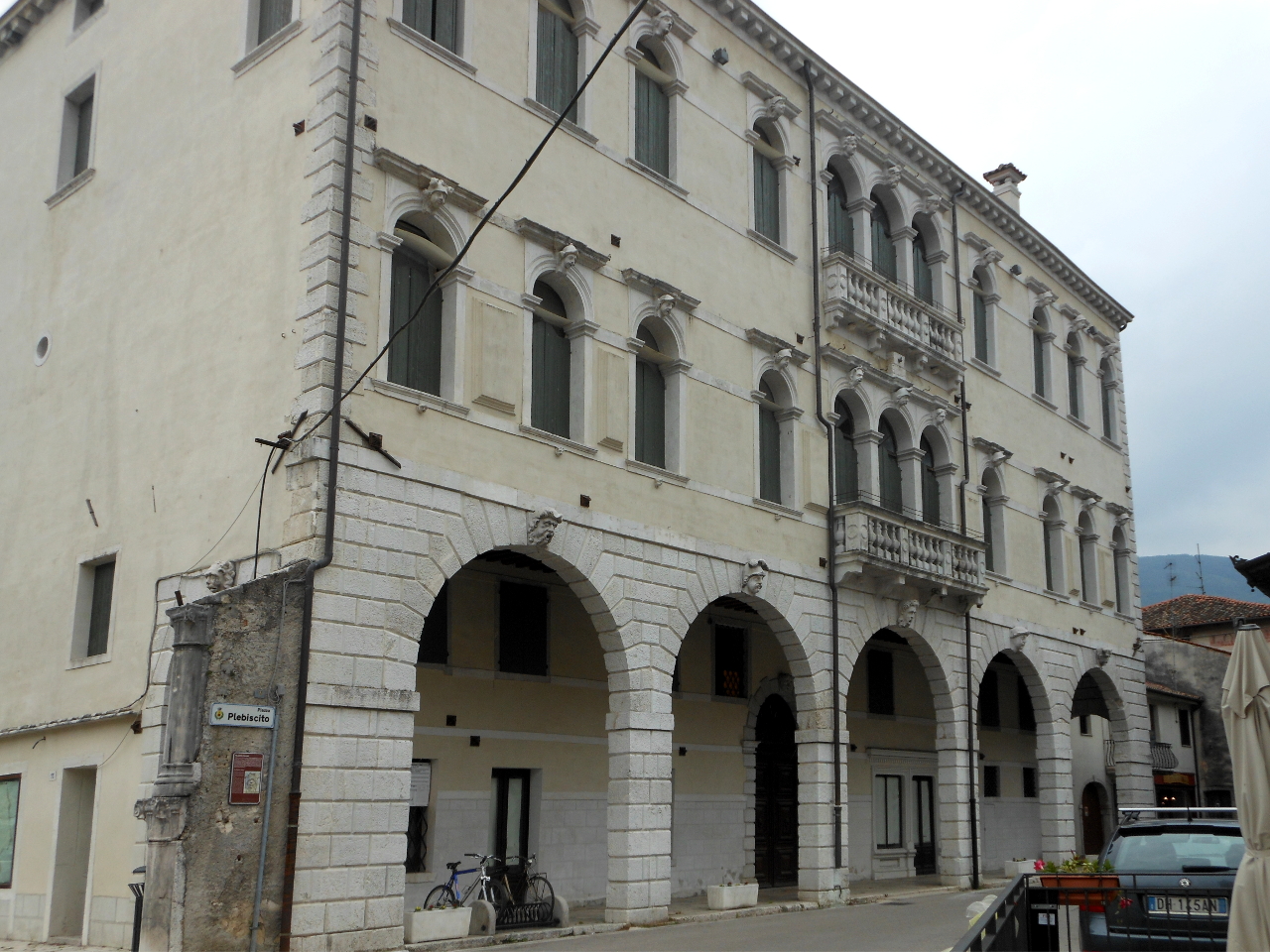Palazzo Fullini, Zaia (palazzo, privato) - Polcenigo (PN) 