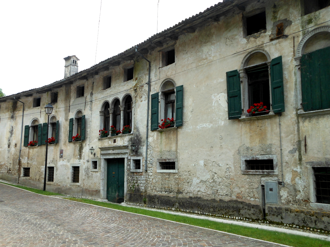 Palazzo Zaro (palazzo, privato) - Polcenigo (PN) 