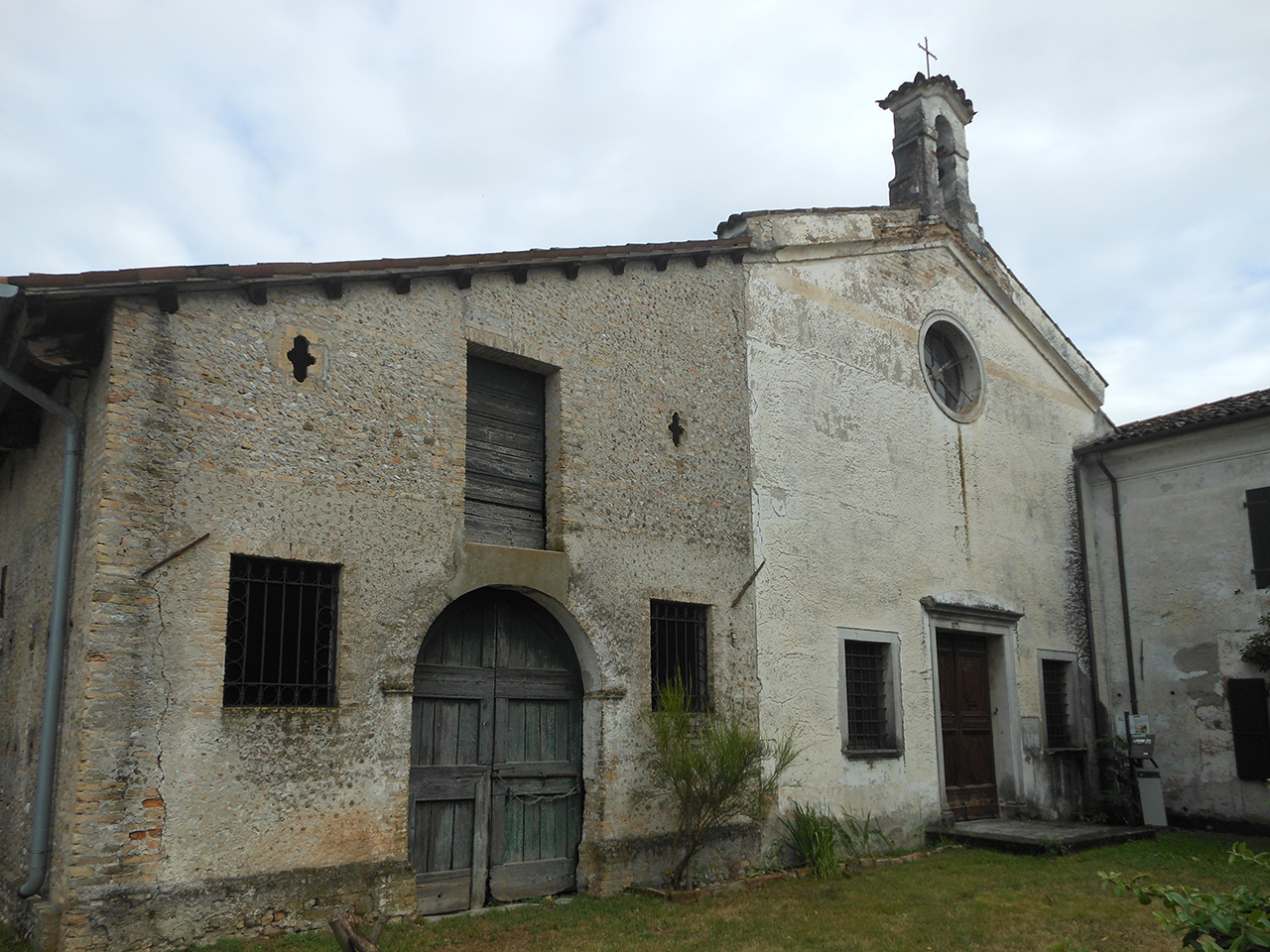 Chiesa di Madonna di Campagna ed annesso "Rifugio dei Pellegrini" (romitorio) - Cordovado (PN) 