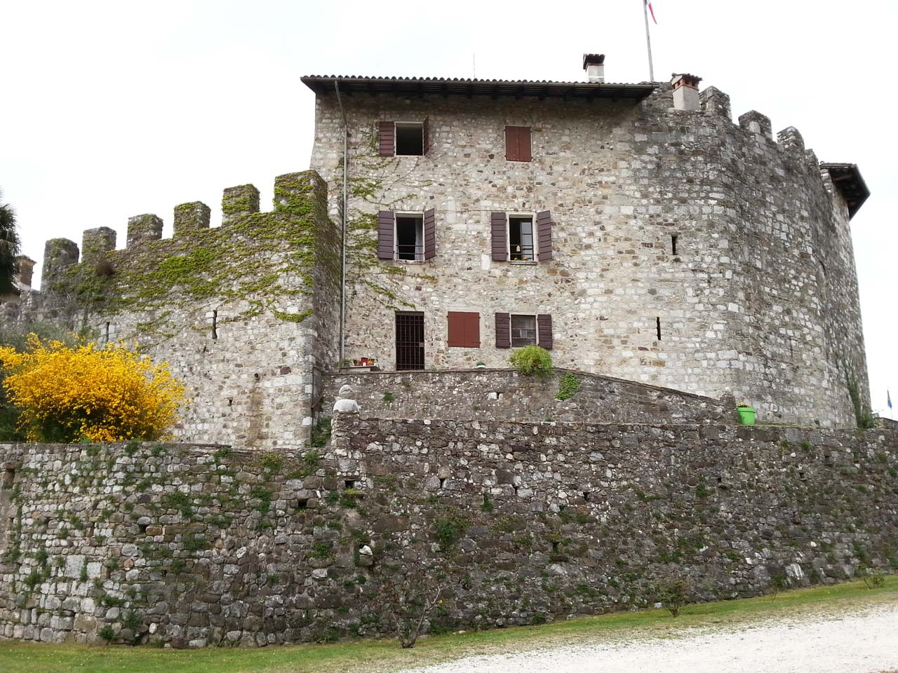 Castello d'Arcano Superiore (castello, residenziale) - Rive D'Arcano (UD) 