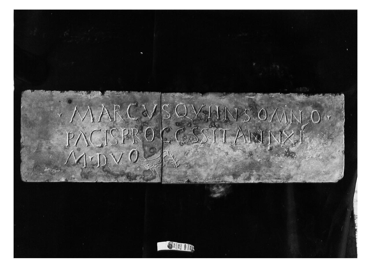 iscrizione funeraria - produzione tardoantica (secc. IV-V d.C)