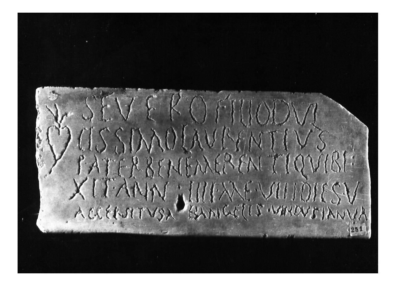 iscrizione funeraria - produzione tardoantica (secc. IV-V d.C)