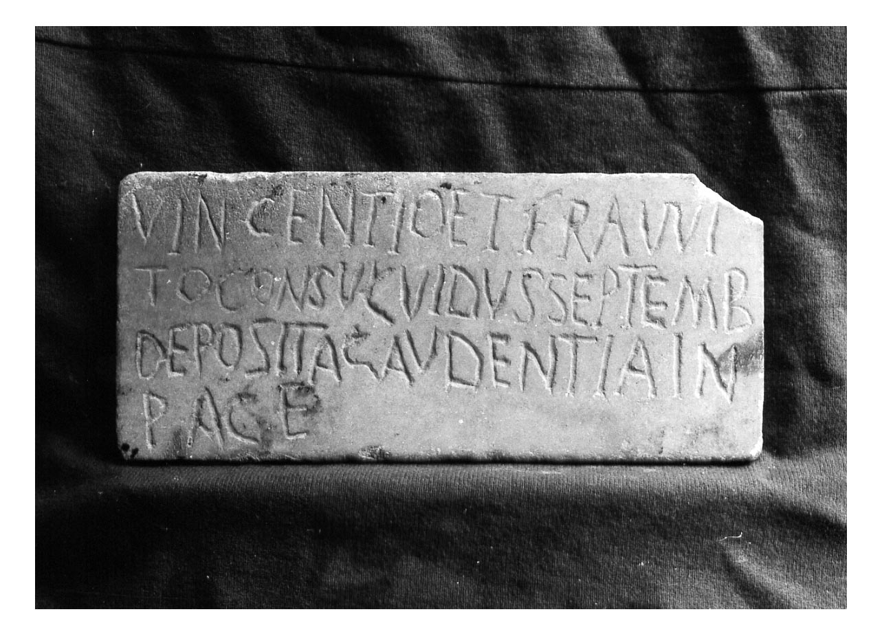 iscrizione funeraria - produzione tardoantica (sec. V d.C)