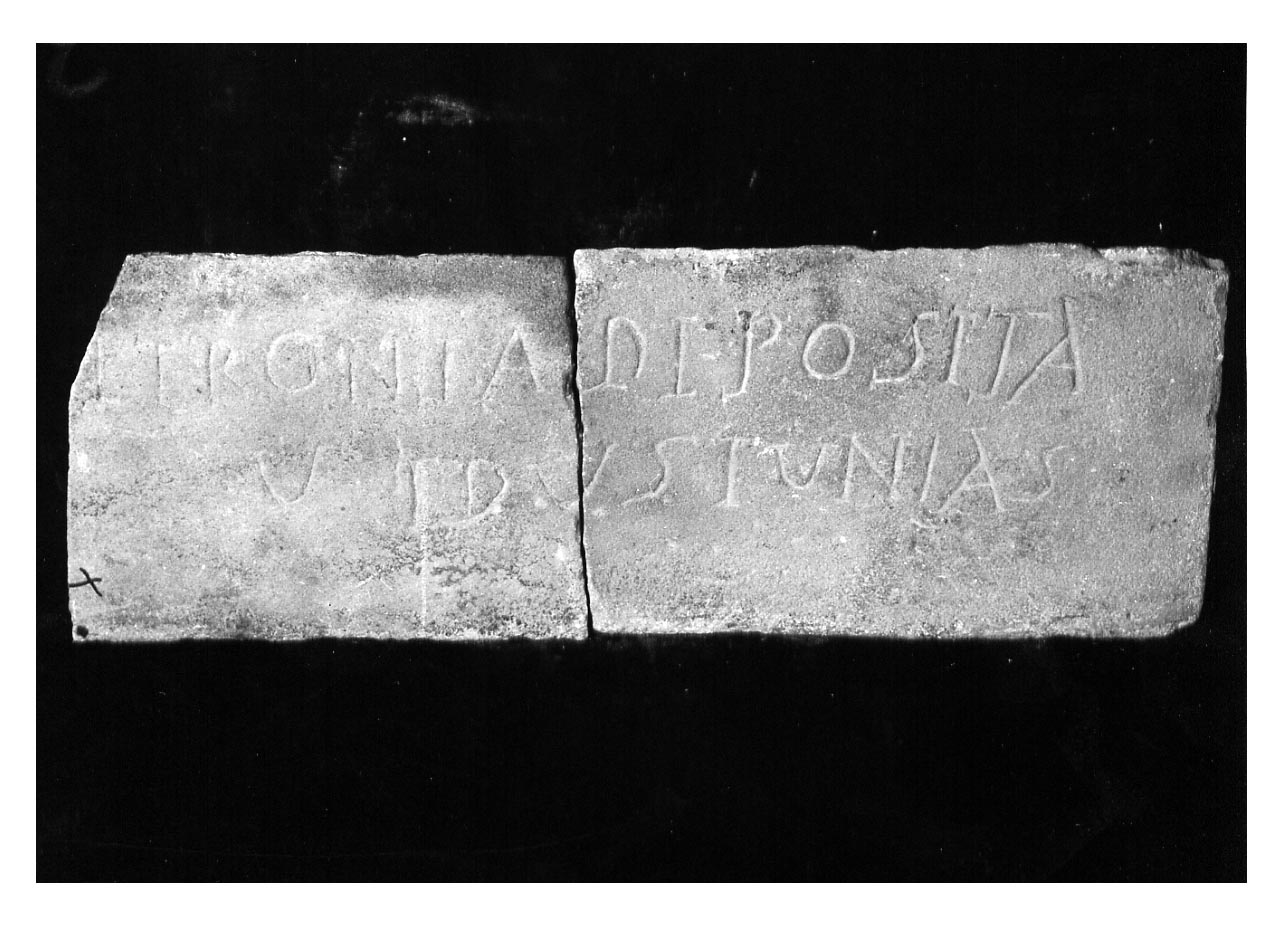 iscrizione funeraria - produzione tardoantica (secc. IV-V d.C)
