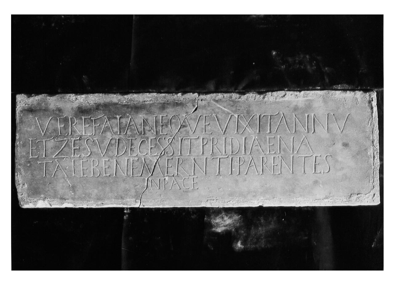 iscrizione funeraria - produzione tardoantica (sec. IV d.C)