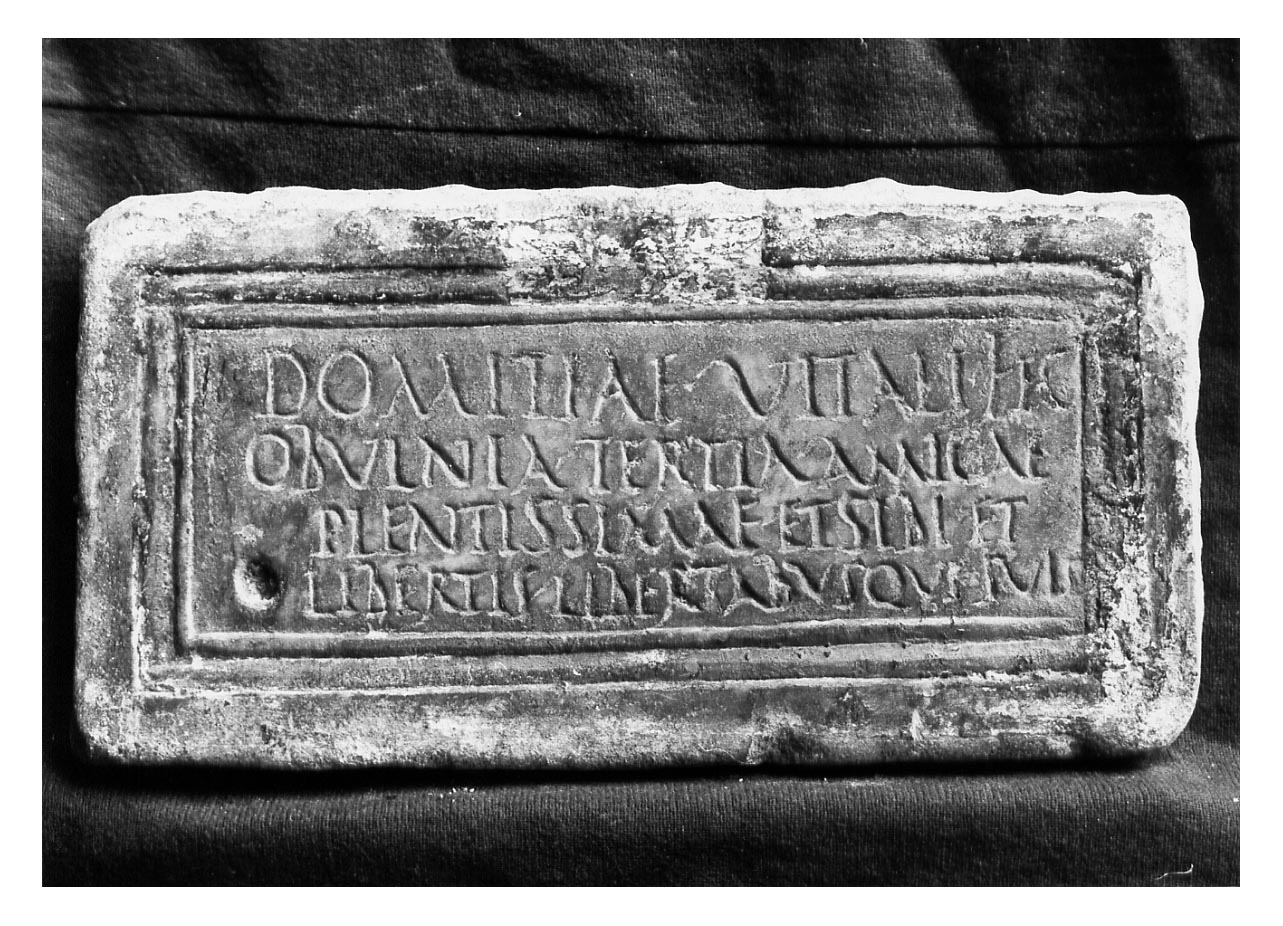 iscrizione funeraria - produzione imperiale (sec. III d.C)