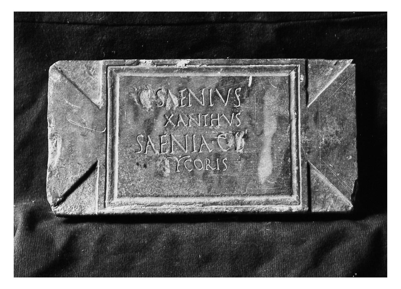 iscrizione funeraria - produzione imperiale (sec. II d.C)