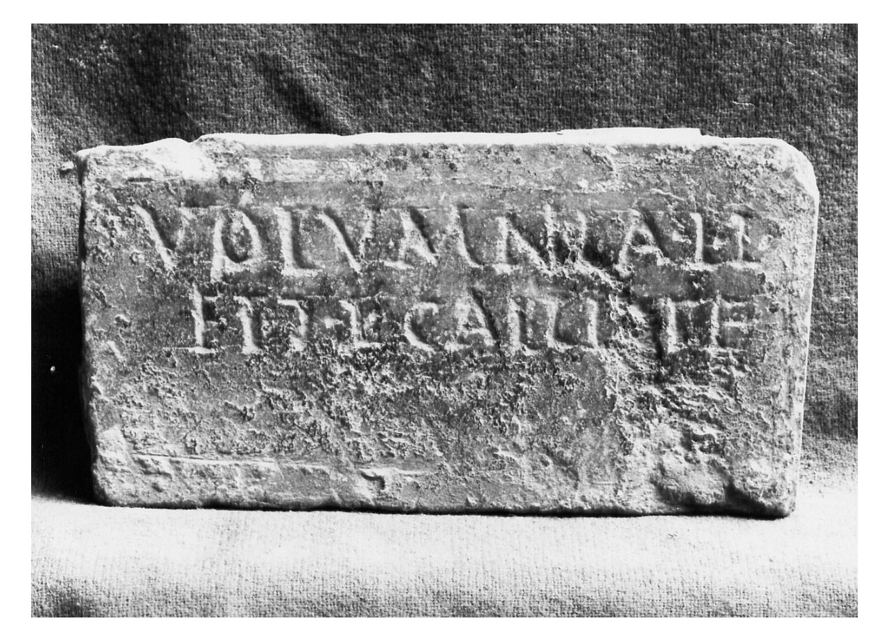 iscrizione funeraria - produzione tardoantica (secc. IV-VI d.C)