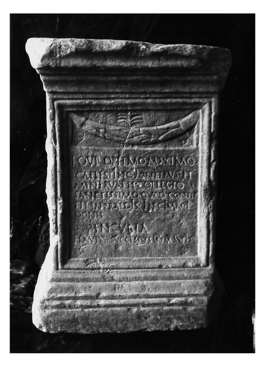 ara - Età romana (sec. II d.C)