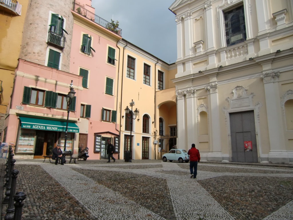 Palazzo in Piazza Cassini (palazzo, pubblico) - Sanremo (IM) 