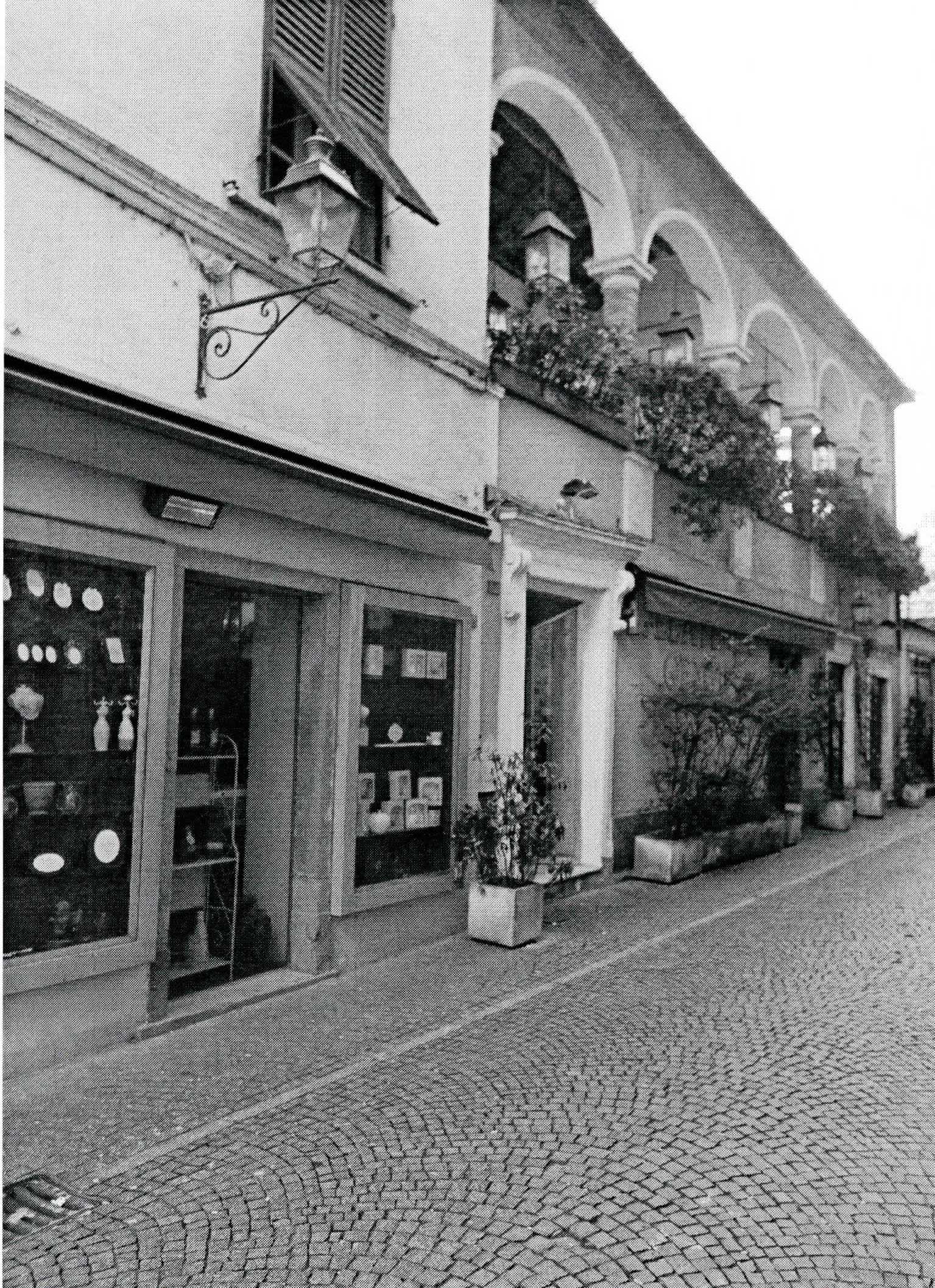 Palazzo detto il Loggiato (palazzo) - Sarzana (SP) 