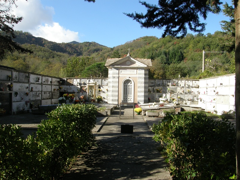 Nucleo Storico del Cimitero di Lumarzo (cimitero) - Lumarzo (GE)  (XIX)