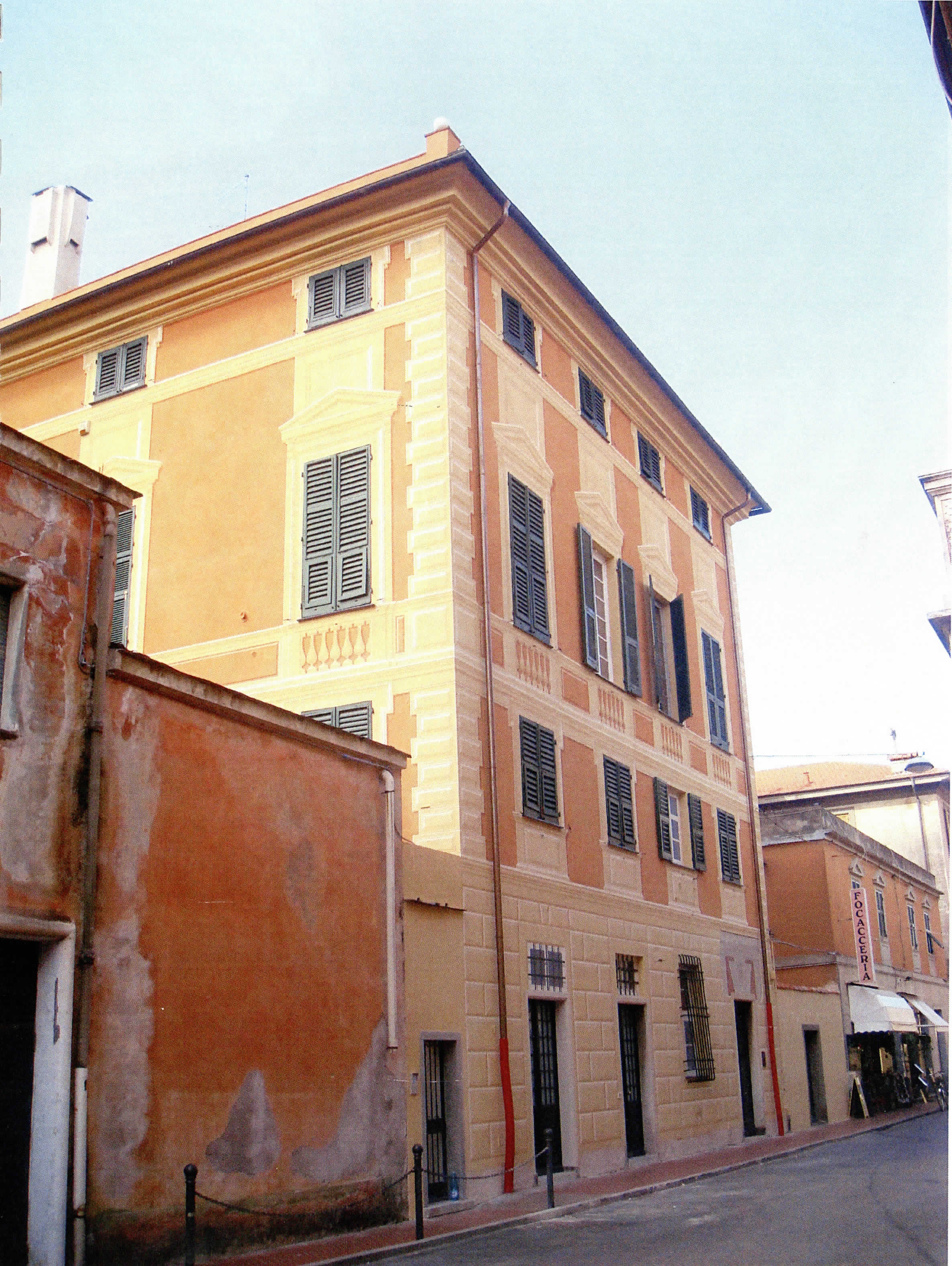 Palazzo Faraggiana (palazzo, nobiliare) - Levanto (SP)  (XVIII; XIX; XIX)