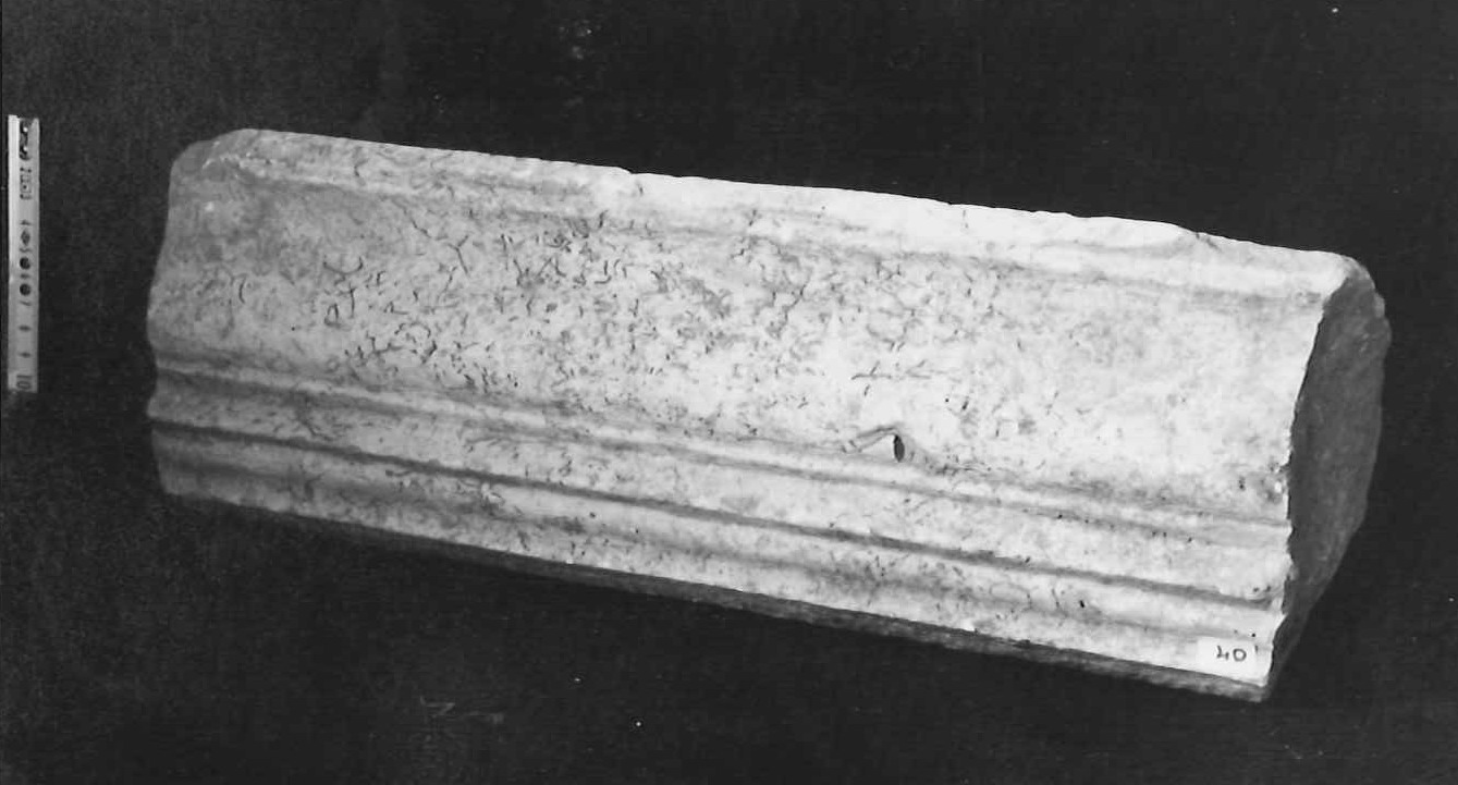 cornice modanata/frammento (sec. I a.C)
