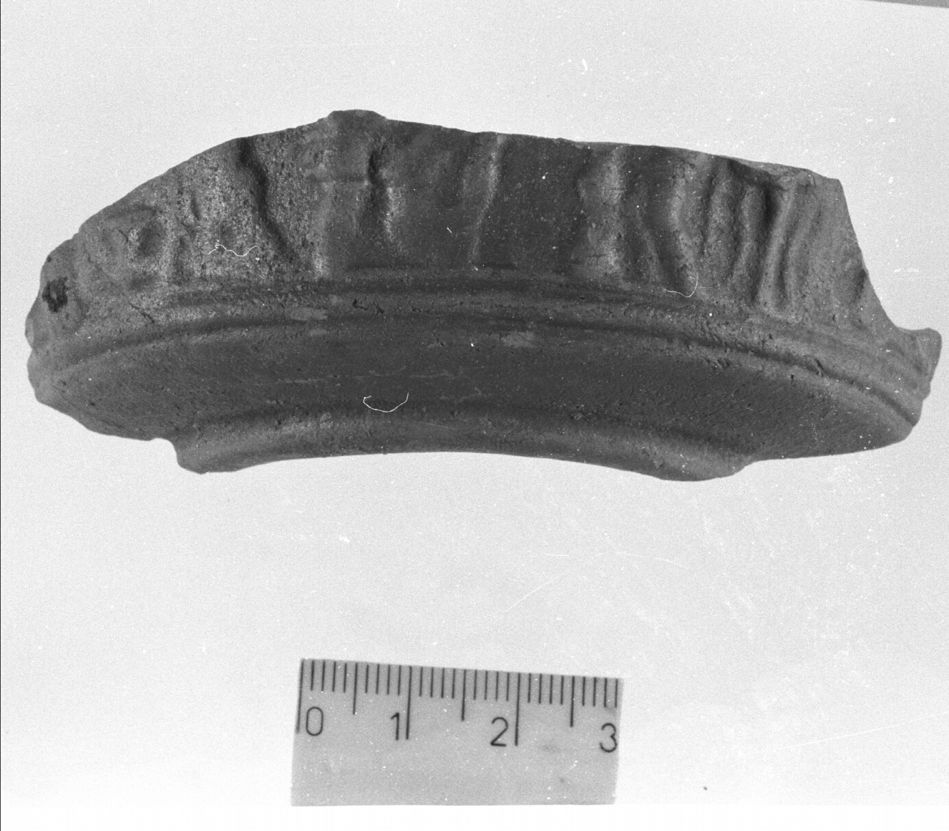 fondo di coppetta/frammento (secc. II - IV d.C)