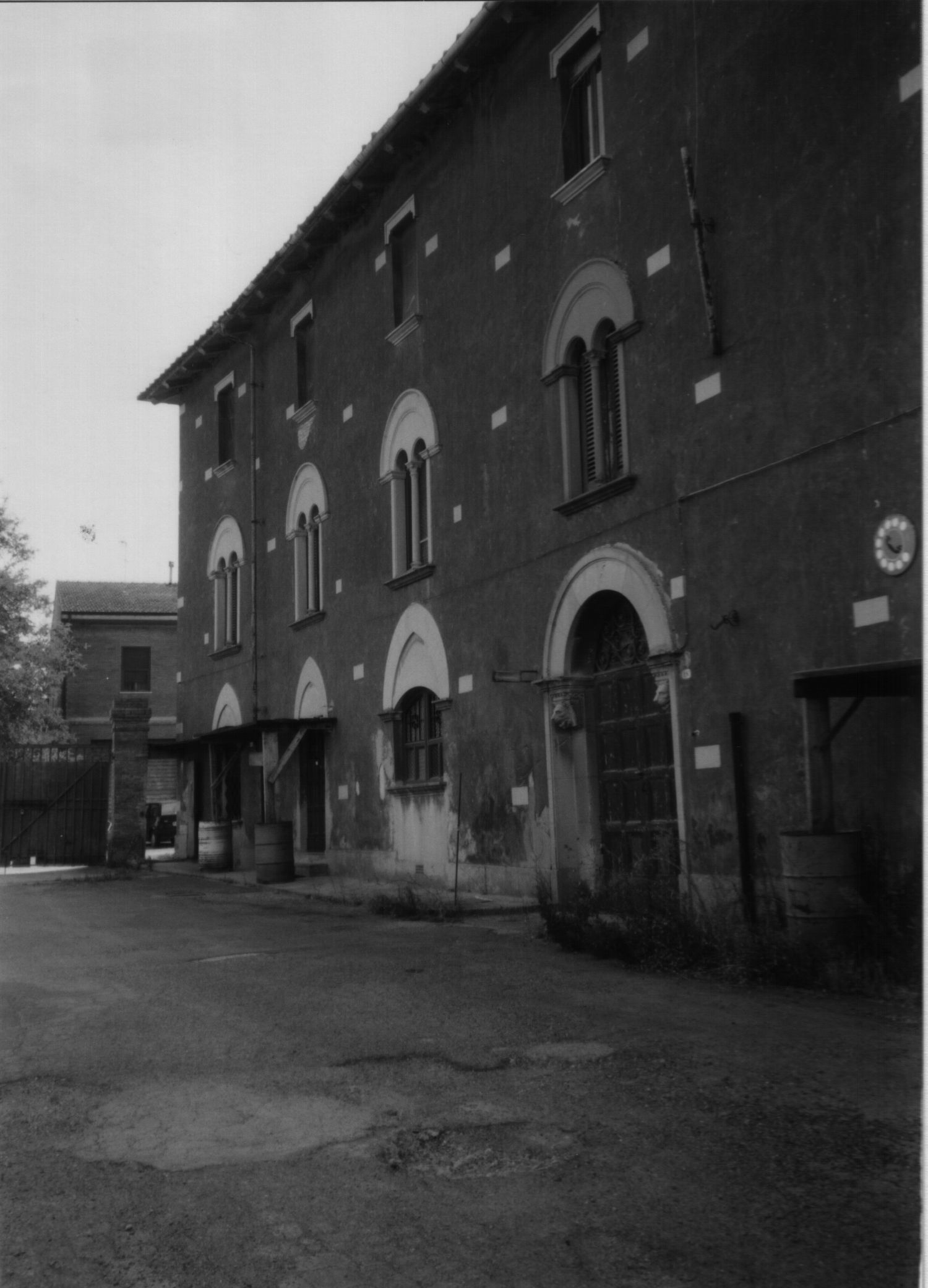Edificio uffici e ferriera Magona (impianto industriale, siderurgico) - Cecina (LI) 