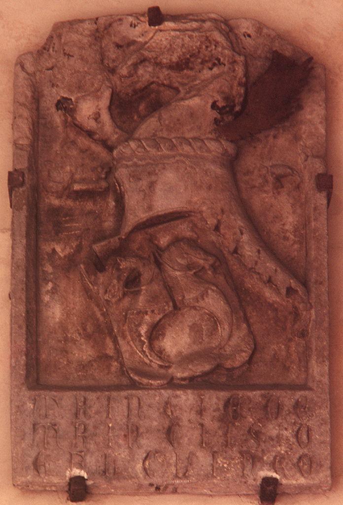 stemma del podestà Trincia Trinci di Foligno (rilievo) - bottega toscana (sec. XIV)