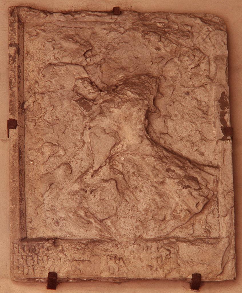 stemma del podestà Bonifazio di Monafalco (rilievo) - bottega toscana (sec. XIV)