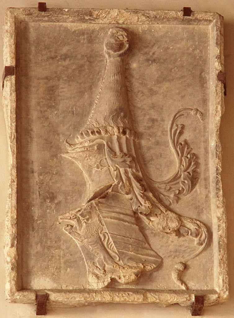 stemma del podestà Apollonio Boncompagni di Visso (rilievo) - bottega toscana (sec. XV)