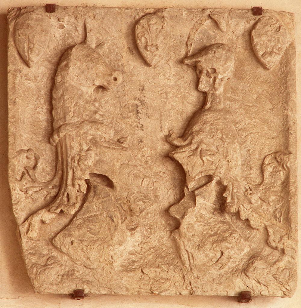 stemma del podestà Ugolino di Bisaccione dei conti da Piagnano (rilievo) - bottega toscana (sec. XV)