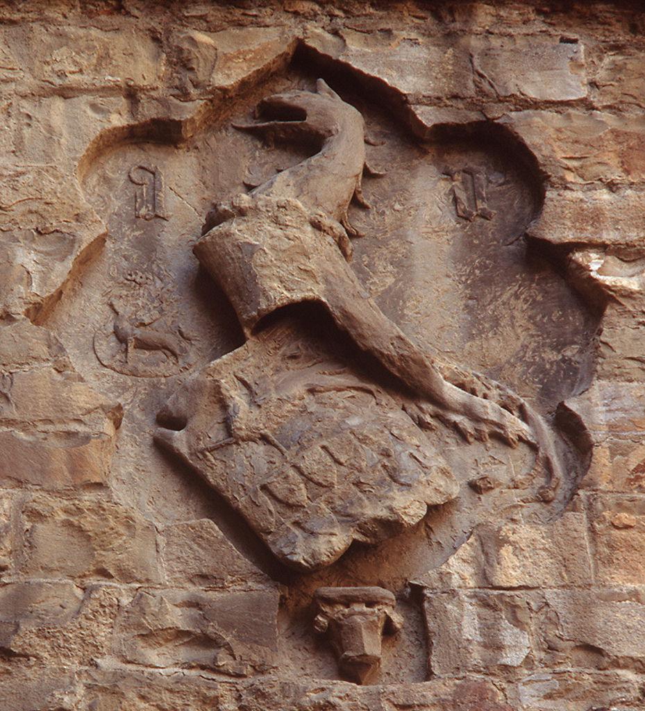 stemma del podestà Antonio Nuvoloni di Mantova (rilievo) di Giovanni d'Ambrogio (bottega) (sec. XIV)