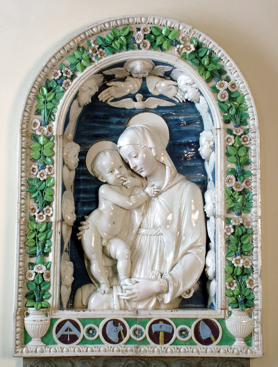 Madonna con Bambino (rilievo) di Della Robbia Andrea (sec. XV)