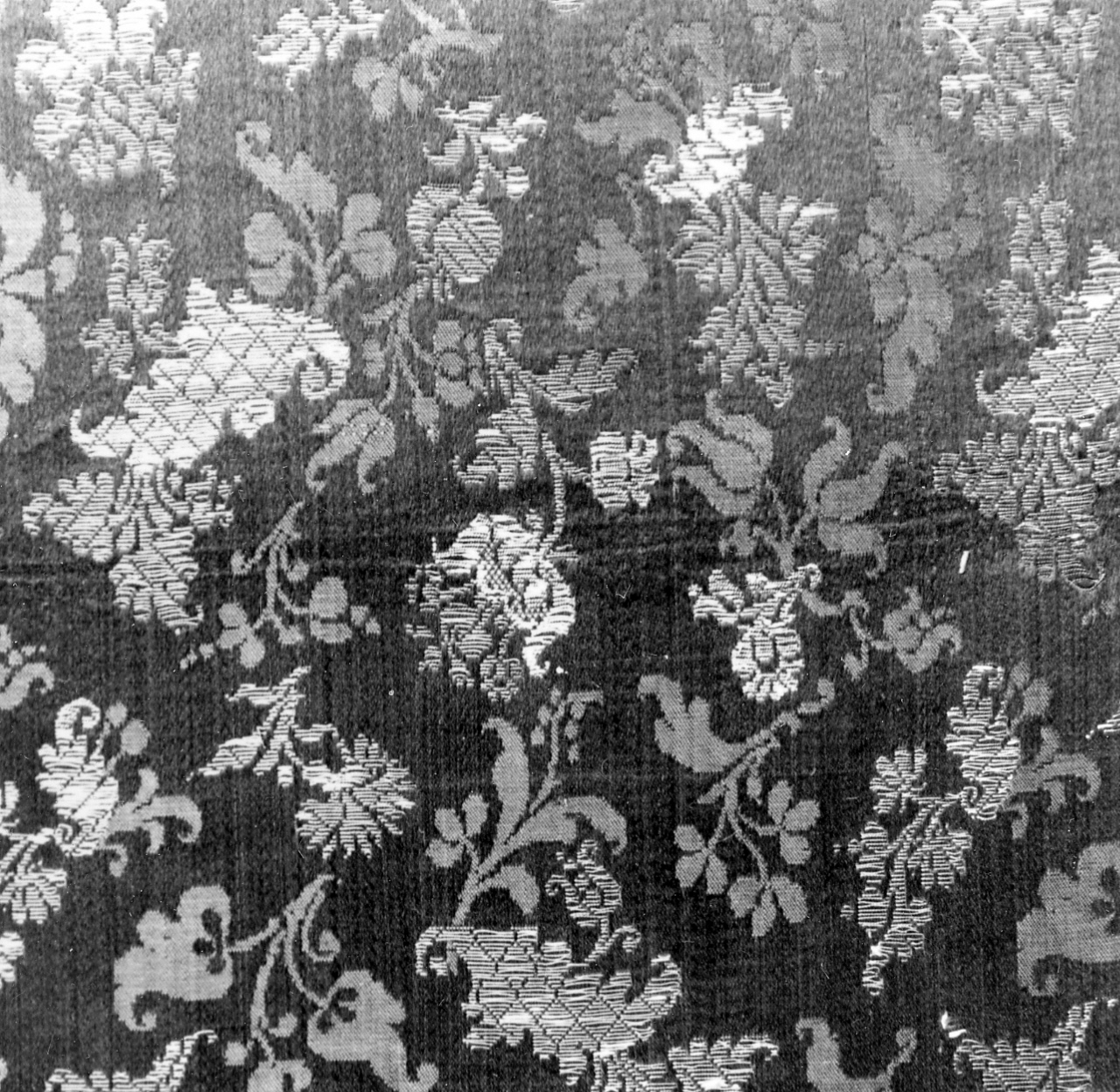 tessuto, frammento - manifattura italiana (secondo quarto sec. XVII)