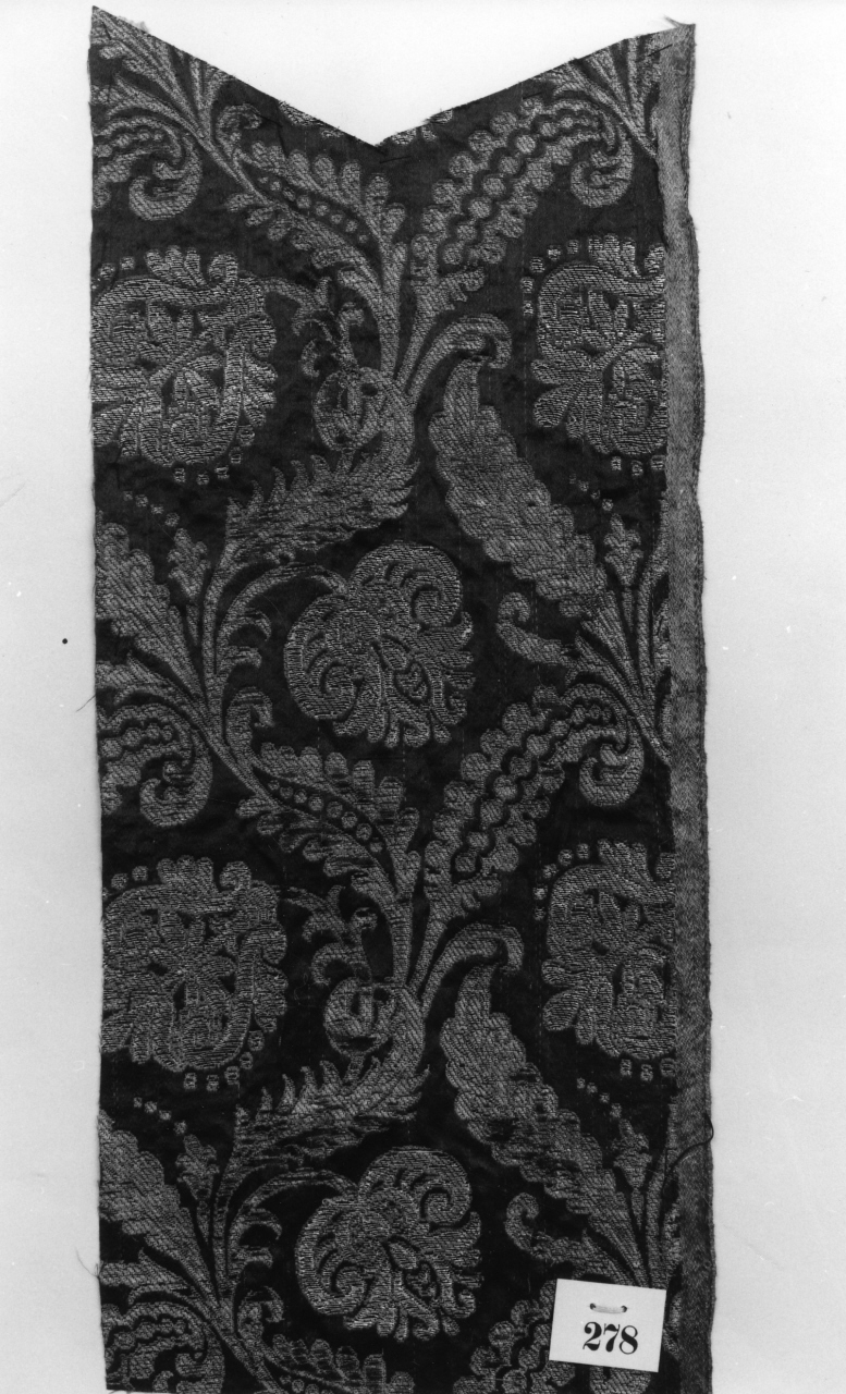 pianeta, frammento - manifattura fiorentina (seconda metà sec. XVII)