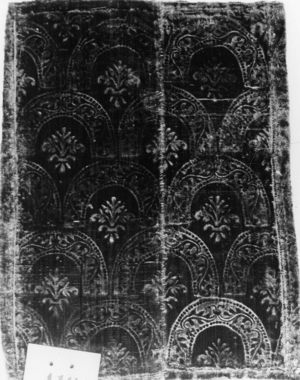 tessuto, frammento - manifattura spagnola (prima metà sec. XVII)