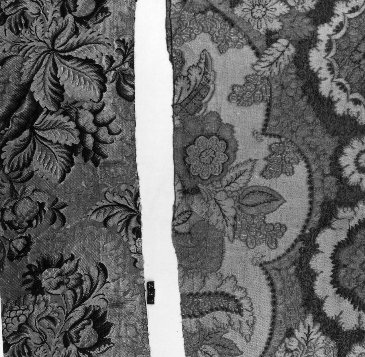 tessuto, frammento - manifattura francese (inizio sec. XVIII)