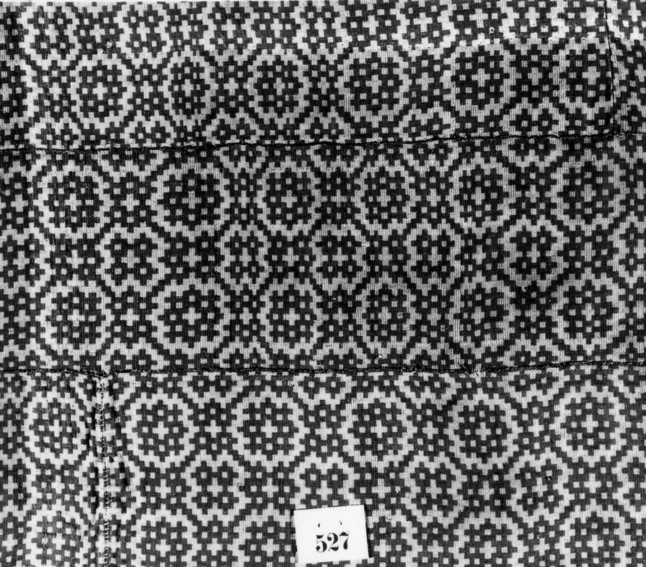 tessuto, frammento - manifattura spagnola (?) (primo quarto sec. XVII)