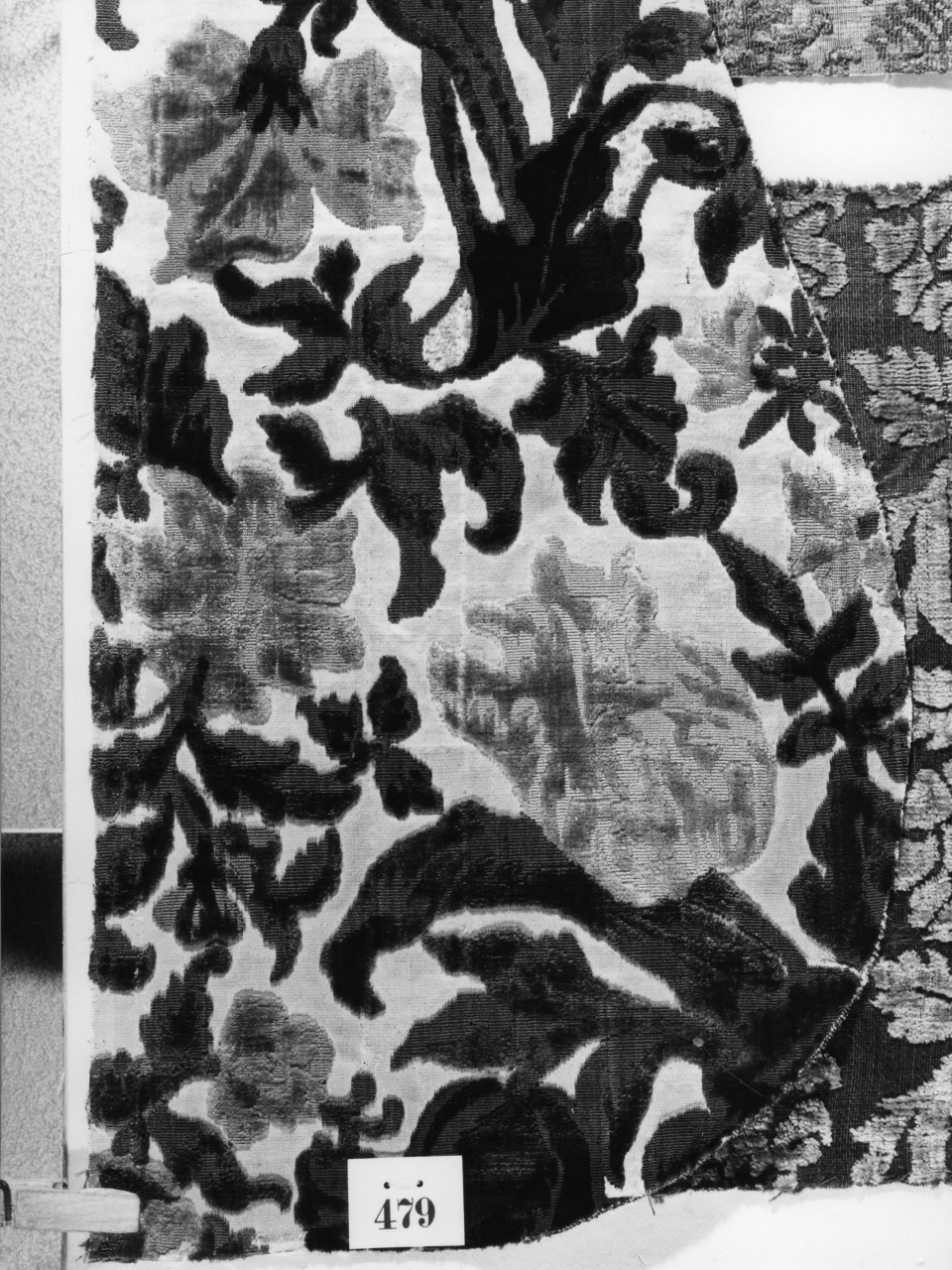 tessuto, frammento - manifattura italiana (prima metà sec. XVII)