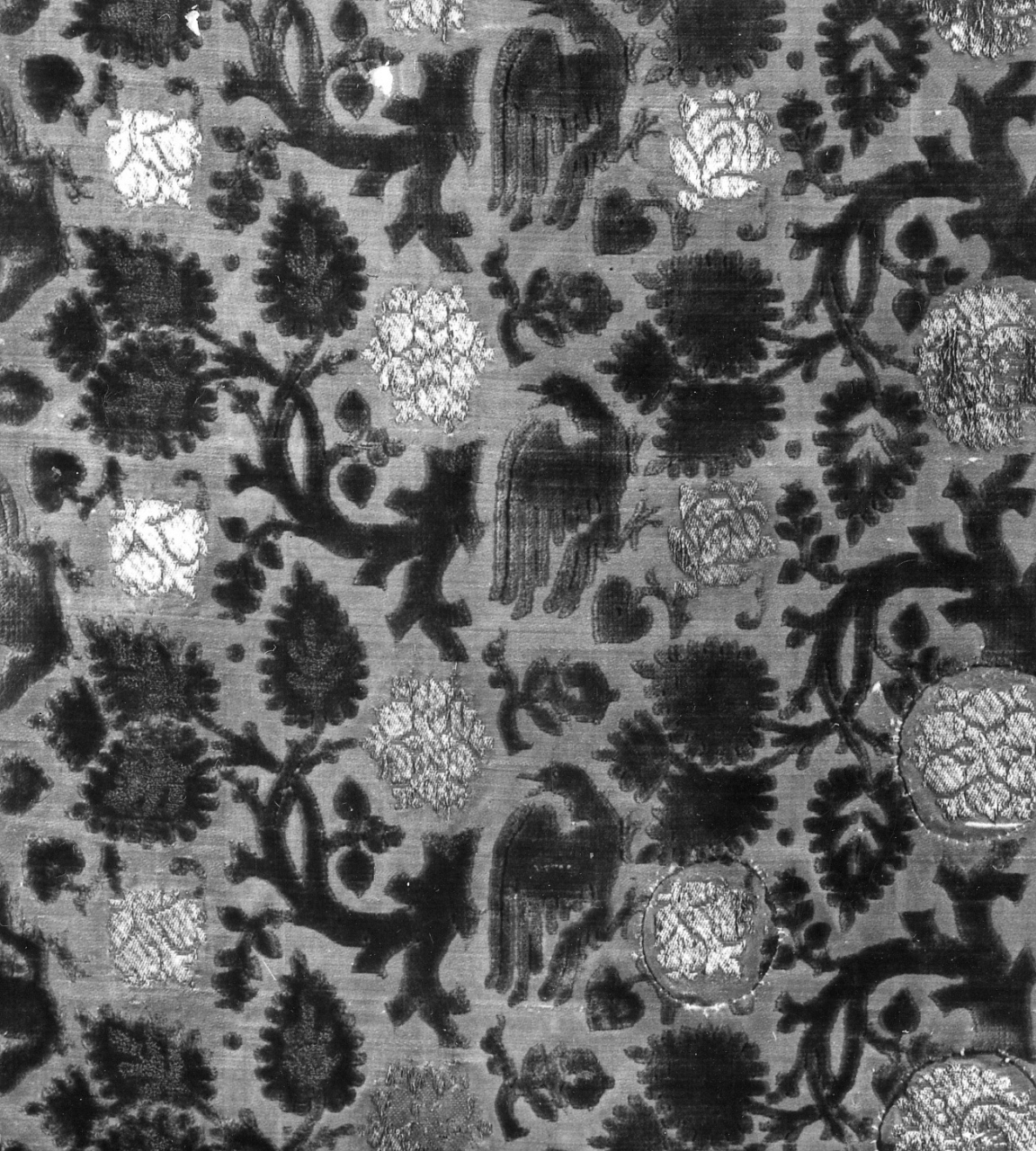 tessuto, frammento - manifattura veneziana (primo quarto sec. XV)