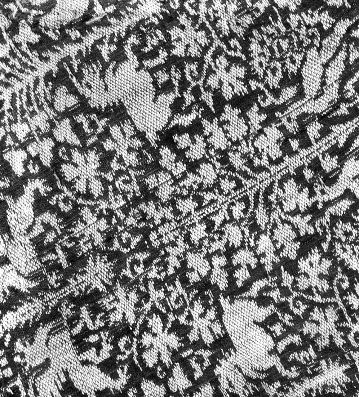 tessuto, frammento - manifattura lucchese (?) (prima metà sec. XIV)