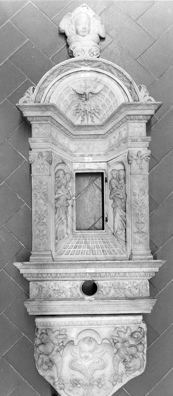 colomba dello Spirito Santo e angeli (tabernacolo - a frontale architettonico) di Rossellino Antonio (cerchia) (sec. XV)