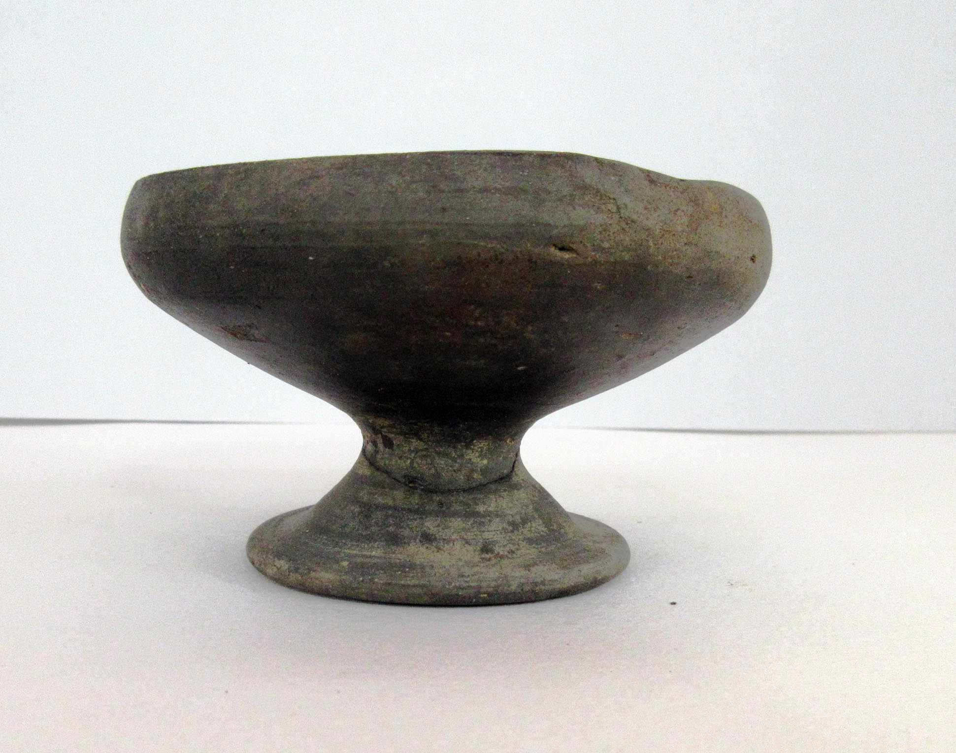 coppa/ su alto piede (secondo quarto VI a.C)