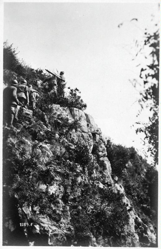 Val Lagarina - Malga Zugna - Soldati - 1918 (positivo) di Marzocchi, Luigi (primo quarto XX)