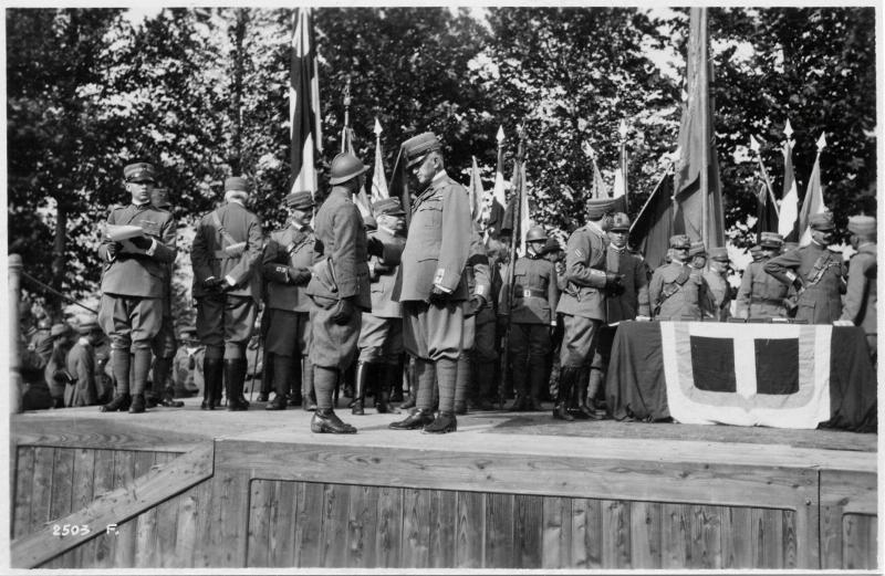 Treviso - Zeriolo - 54° Divisione - Premiazioni - 1918 (positivo) di Marzocchi, Luigi (primo quarto XX)