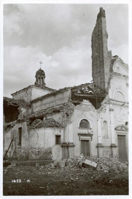 Veneto - Nervesa - rovine - macerie - abbadie - abbazie - Sant'Eustachio - campanili - 1918 (positivo) di Marzocchi, Luigi (primo quarto XX)