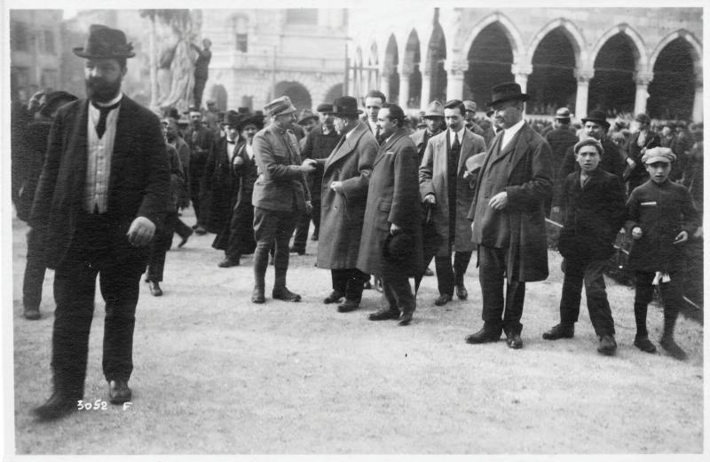 Udine - Autorità - Palazzi - 1918 (positivo) di Marzocchi, Luigi (primo quarto XX)