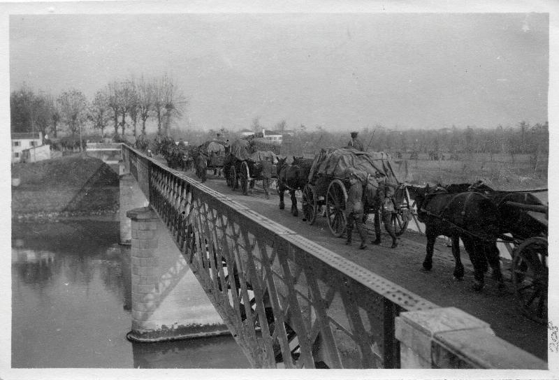 Fiume - Brenta - ponte - truppe inglesi - carri - cavalli - 1917 (positivo) di Marzocchi, Luigi (primo quarto XX)