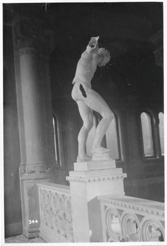 Padova - Museo Civico - scultura - statua - incursione aerea nemica - 1917 (positivo) di Marzocchi, Luigi (primo quarto XX)