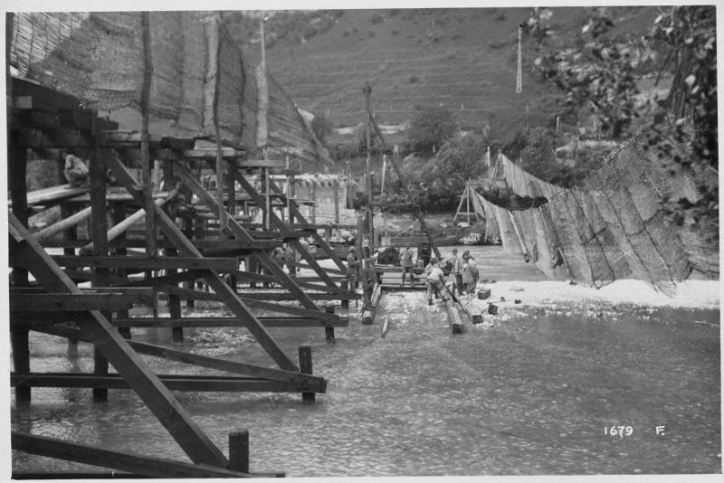 Veneto - Carpanè - Brenta - ponti - lavori - mascheramenti - 1918 (positivo) di Marzocchi, Luigi (primo quarto XX)