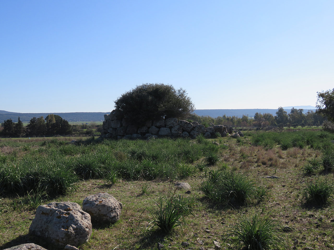 San Giovanni (nuraghe, struttura di fortificazione) - Uras (OR)  (Età del Bronzo-Età romana repubblicana)